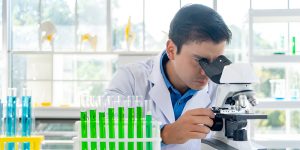 Read more about the article How to Choose the Right Chemical Reagents for Your Research
